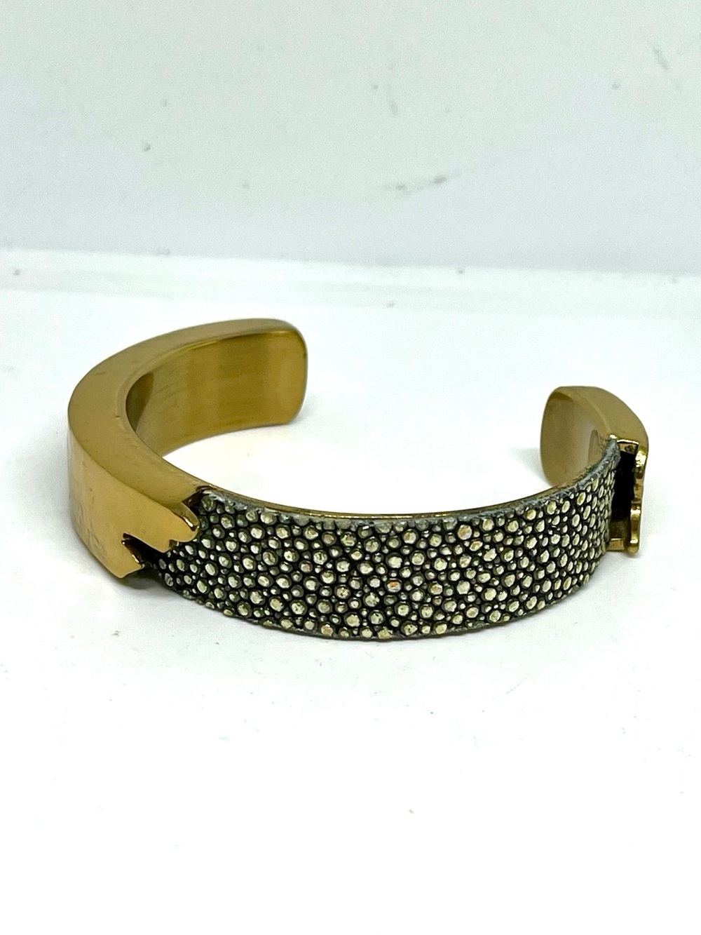 Dallas Stingray Rustic Cuff